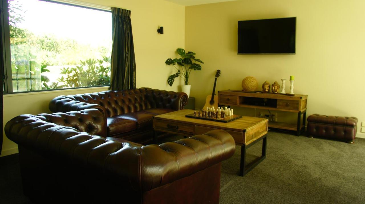 Darfield Tuscany Downs Estate מראה חיצוני תמונה