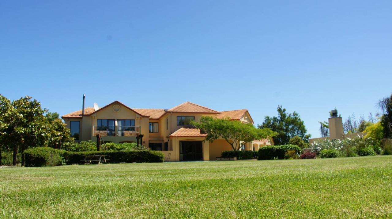 Darfield Tuscany Downs Estate מראה חיצוני תמונה
